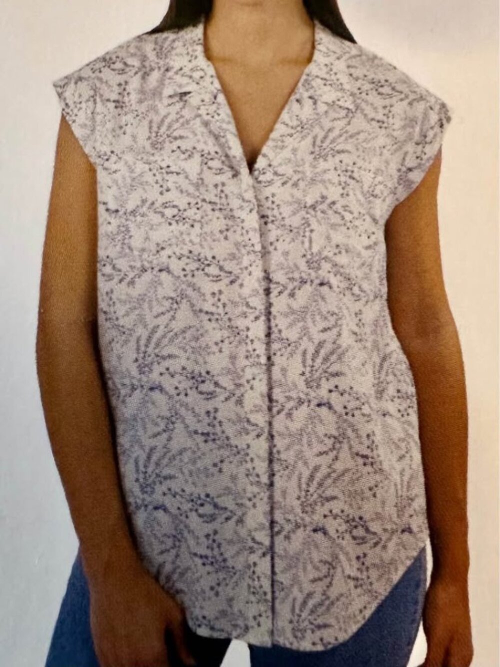 Women's Sleeveless Blouse, White Floral
